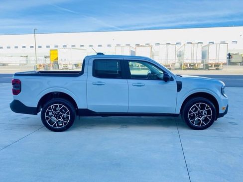 New 2026 Ford Maverick Lariat w/ 4K Tow Package image 4