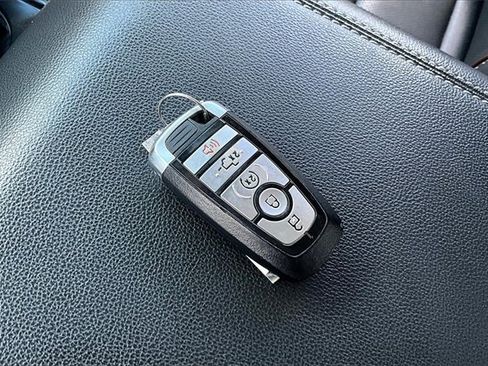 Used 2023 Ford F150 Lariat image 10