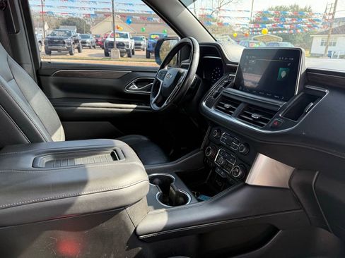 Used 2022 Chevrolet Suburban LT RWD image 36