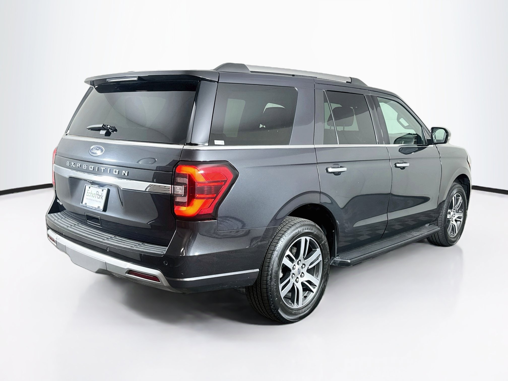 Used 2024 Ford Expedition Limited RWD image 9