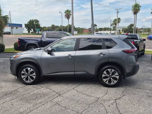 Used 2023 Nissan Rogue SV FWD image 8