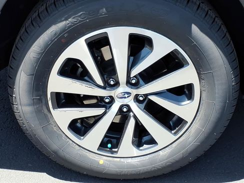 Used 2021 Subaru Outback Premium AWD/4WD image 10