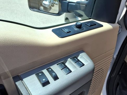 Used 2016 Ford F350 Lariat w/ Chrome Package AWD/4WD image 15