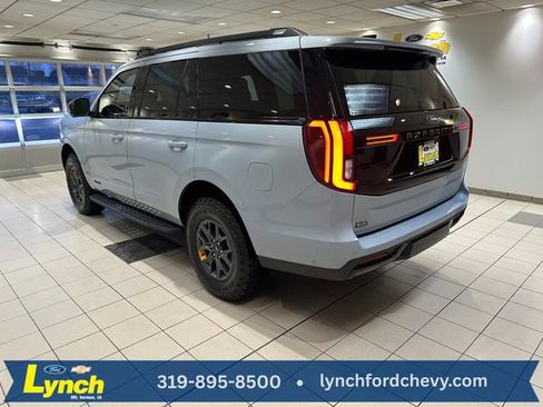 Used 2025 Ford Expedition Tremor image 28
