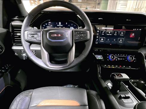 Used 2025 GMC Sierra 1500 AT4 w/ Technology Package image 6