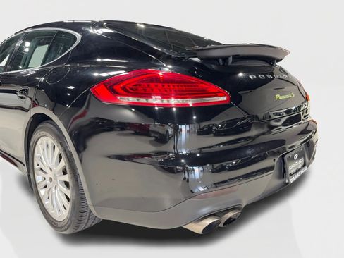 Used 2014 Porsche Panamera S image 8