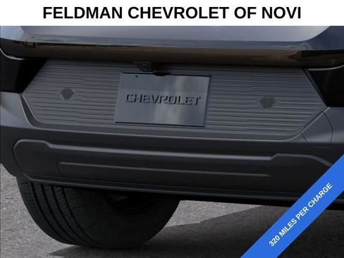 New 2026 Chevrolet Equinox EV LT image 14