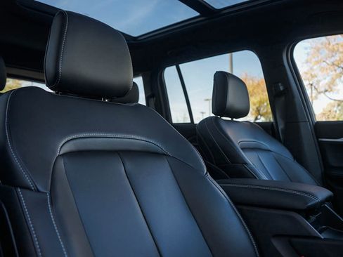 New 2025 Jeep Grand Cherokee Limited w/ Trailer Tow Package image 11