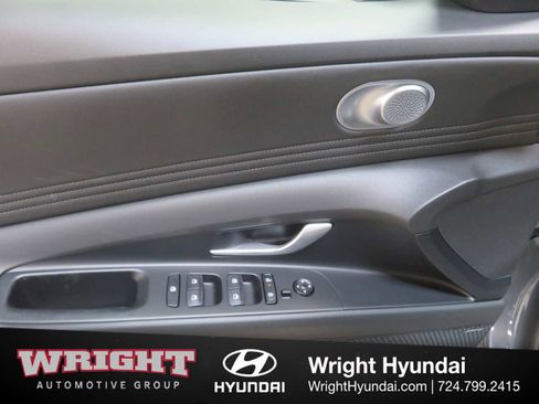 New 2026 Hyundai Elantra Limited FWD image 11