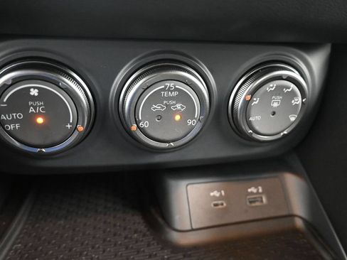 Used 2024 Nissan Z Performance w/ Floor Mat Package RWD image 32