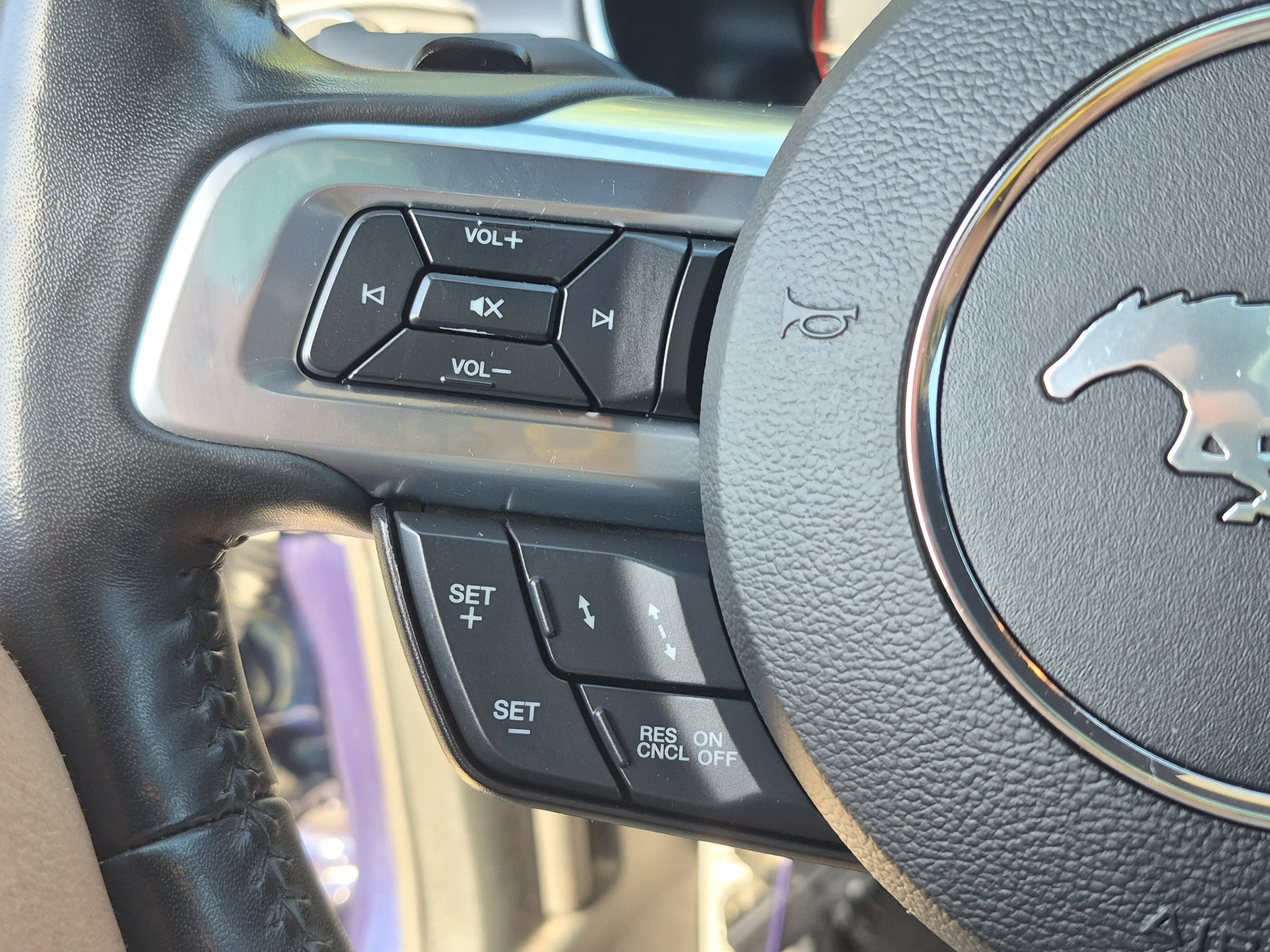 Used 2020 Ford Mustang Premium w/ Equipment Group 201A RWD image 25