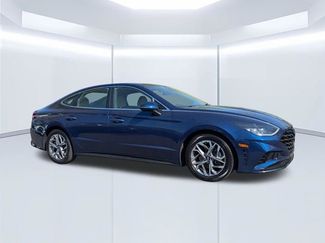 Used 2020 Hyundai Sonata SEL w/ Premium + Sunroof Package FWD video 2