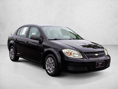 Used 2009 Chevrolet Cobalt LS FWD image 3