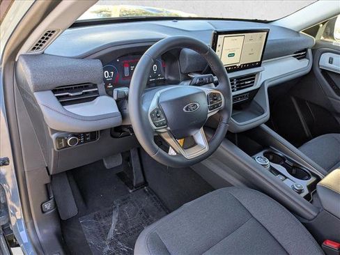 New 2026 Ford Explorer Active image 3