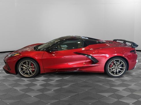 Used 2025 Chevrolet Corvette Stingray Preferred Conv w/ Z51 Performance Package RWD image 2