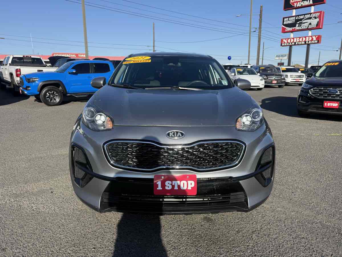 Used 2021 Kia Sportage LX FWD image 2