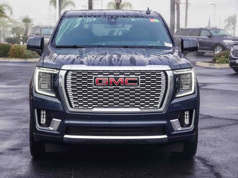 Used 2021 GMC Yukon Denali image 2