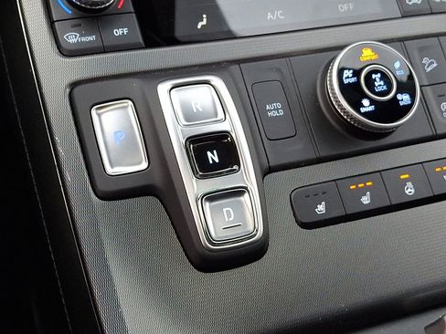 Used 2024 Hyundai Palisade Calligraphy image 15