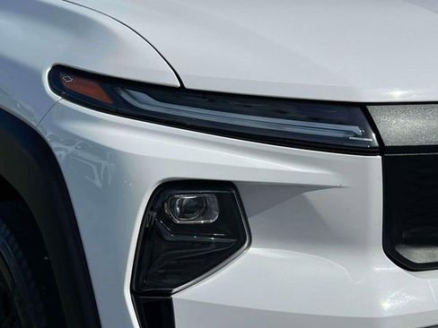 Certified 2024 Chevrolet Silverado EV W/T AWD/4WD image 9