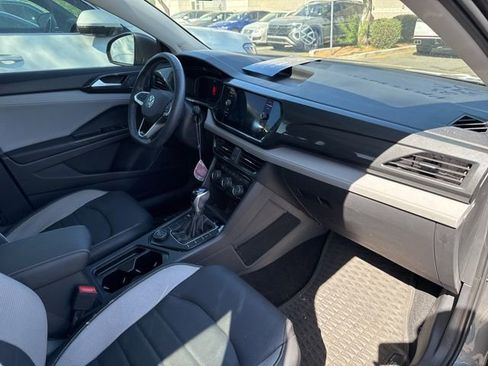 Used 2023 Volkswagen Taos SEL image 5