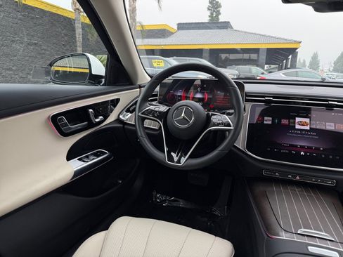 Used 2025 Mercedes-Benz E 350 Sedan image 22