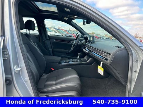 Certified 2025 Honda Civic Sport image 33