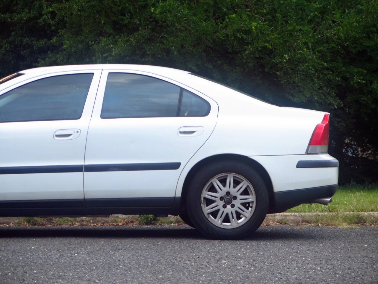 Used 2004 Volvo S60 2.5T FWD image 21