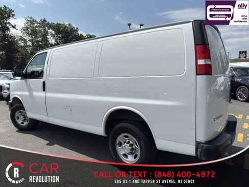 Used 2021 Chevrolet Express 2500 w/ Driver Convenience Package image 4