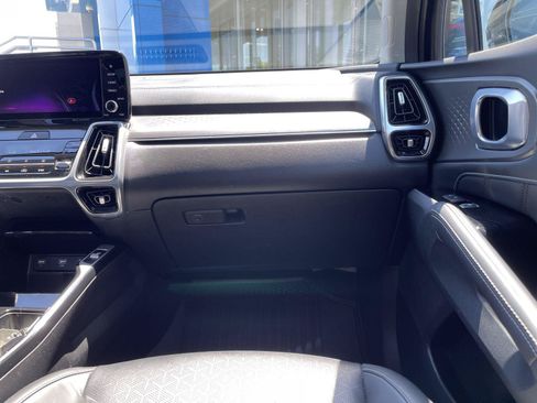 Used 2023 Kia Sorento SX FWD image 31