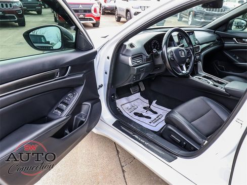 Used 2021 Honda Accord Sport image 24