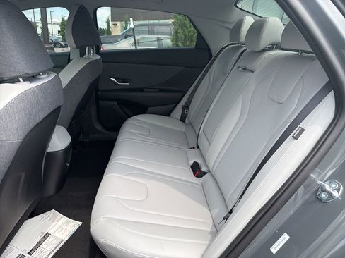 New 2026 Hyundai Elantra Limited FWD image 12