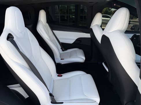 Used 2022 Tesla Model X Plaid AWD/4WD image 22