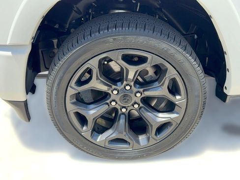 Used 2023 RAM 1500 Limited w/ Night Edition RWD image 13