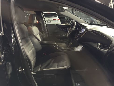 Used 2022 Chevrolet Malibu LS image 36