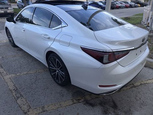 Used 2025 Lexus ES 350 w/ Premium Package FWD image 9