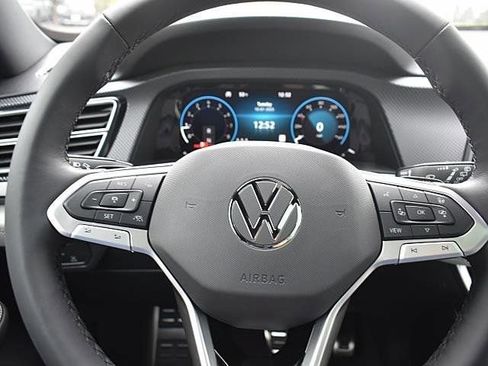 New 2026 Volkswagen Atlas Cross Sport SEL Premium R-Line AWD/4WD image 10