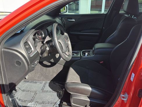 Used 2022 Dodge Charger R/T w/ Plus Group RWD image 10