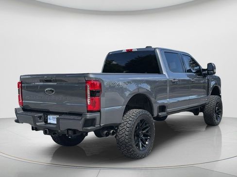 Used 2025 Ford F250 Lariat w/ Black Appearance Package image 24