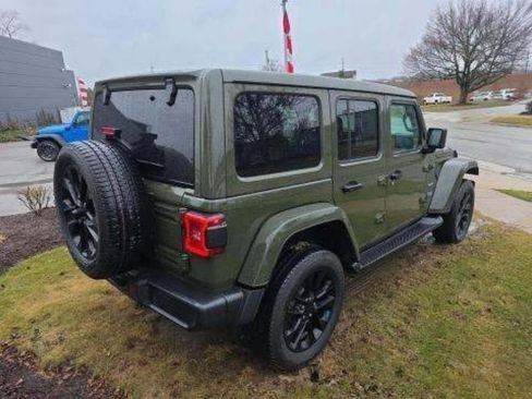 Used 2022 Jeep Wrangler Unlimited Sahara w/ Cold Weather Group image 3
