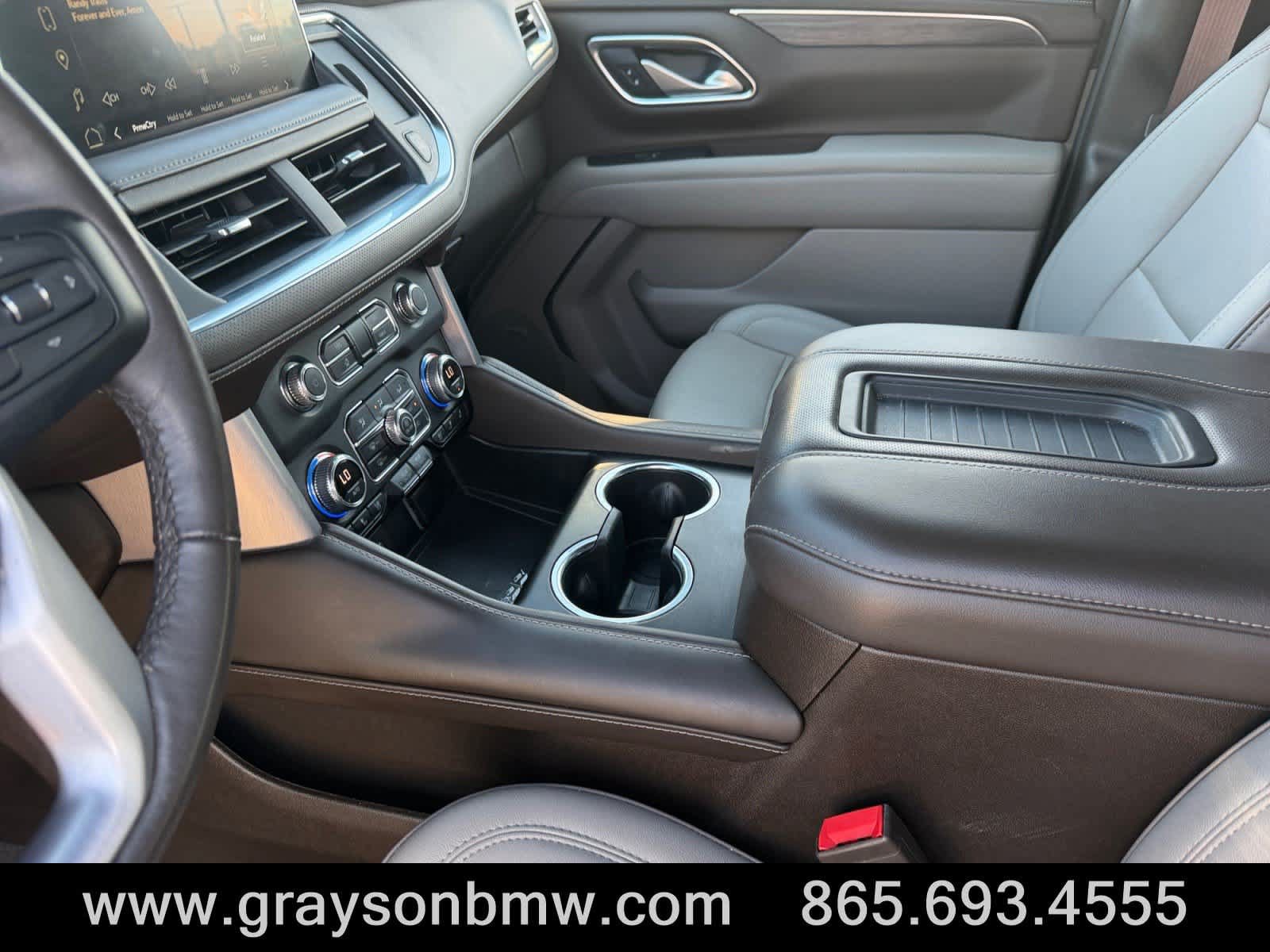Used 2022 GMC Yukon SLT w/ SLT Premium Package AWD/4WD image 13