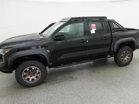 New 2025 Toyota Tacoma Trailhunter image 27