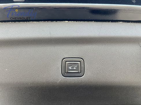 Certified 2021 Chevrolet Tahoe Premier w/ Premium Package AWD/4WD image 15