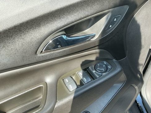 Used 2024 Chevrolet Equinox LT w/ LPO, Floor Liner Package FWD image 16