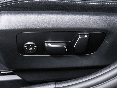 Used 2026 BMW 530i w/ Premium Package image 21