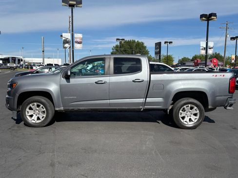 Used 2019 Chevrolet Colorado LT w/ LT Convenience Package AWD/4WD image 3