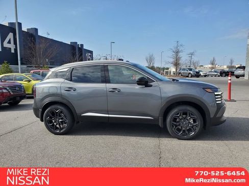 New 2026 Nissan Kicks SR w/ SR Premium Package image 2