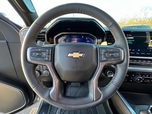 Used 2024 Chevrolet Silverado 1500 High Country w/ High Country Premium Package AWD/4WD image 31