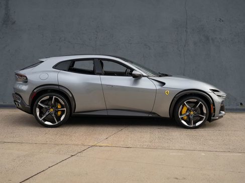 Used 2024 Ferrari Purosangue image 6