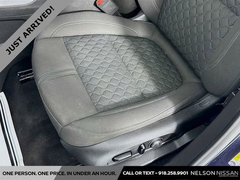 Used 2020 Chevrolet Blazer LT image 18