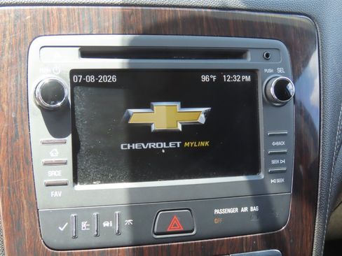 Used 2017 Chevrolet Traverse LT FWD image 31